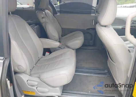 2013 Toyota Sienna Xle V6 8 Passenger from USA, damaged, VIN 5TDYK3DC5DS319643